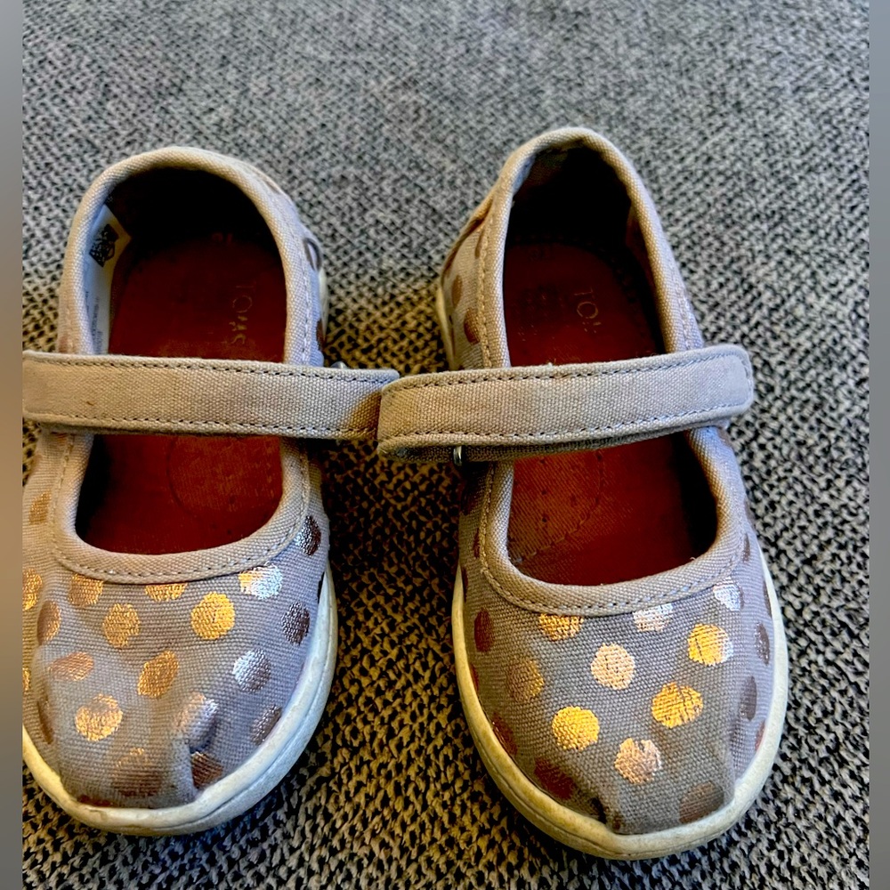 Tom’s baby girl Mary Jane’s in size 6